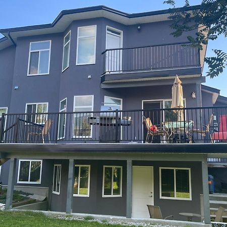 2 Bedroom Suite With Full Kitchen Revelstoke Exteriör bild