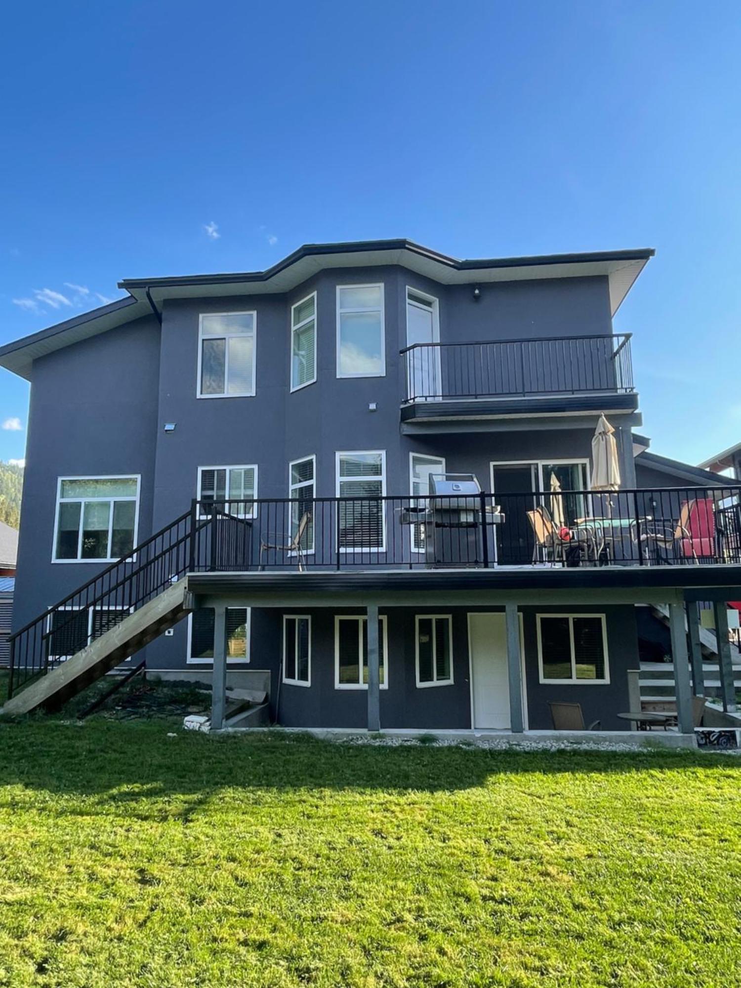 2 Bedroom Suite With Full Kitchen Revelstoke Exteriör bild